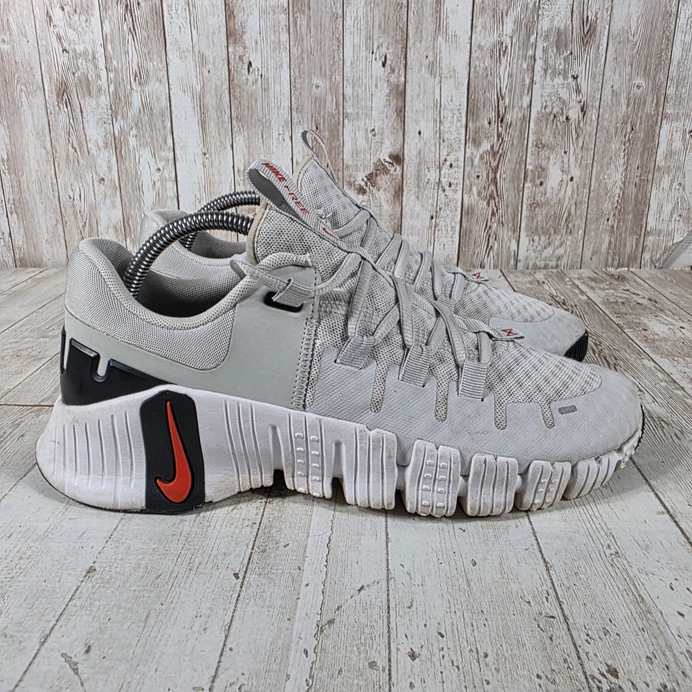 Nike Free Metcon 5 Womens Training Shoes Grey Red DV3950-002 US 10